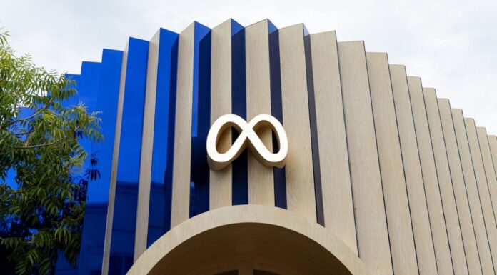 Лічильники ростуть на А.І. Політика з новим Super PAC