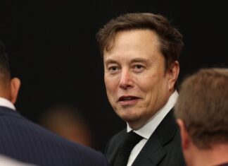 Тривала битва за зарплату Ілона Маска наближається до вирішення