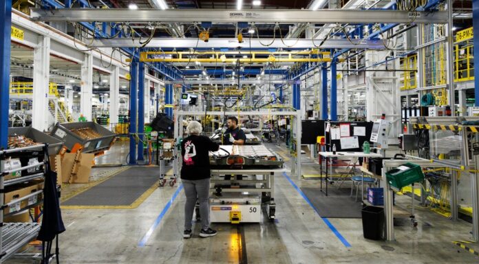 Г.М. Попередній перегляд розмовних автомобілів, дешевших акумуляторів та інших нових технологій