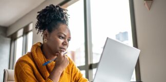 Мінімальний дохід для подання податкової декларації у 2025 році: простий посібник